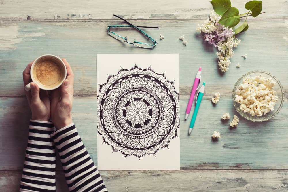 https://d26ow4xuuemm9k.cloudfront.net/app/uploads/2017/12/favoreads-coffee-and-mandala-9f9d4.jpg